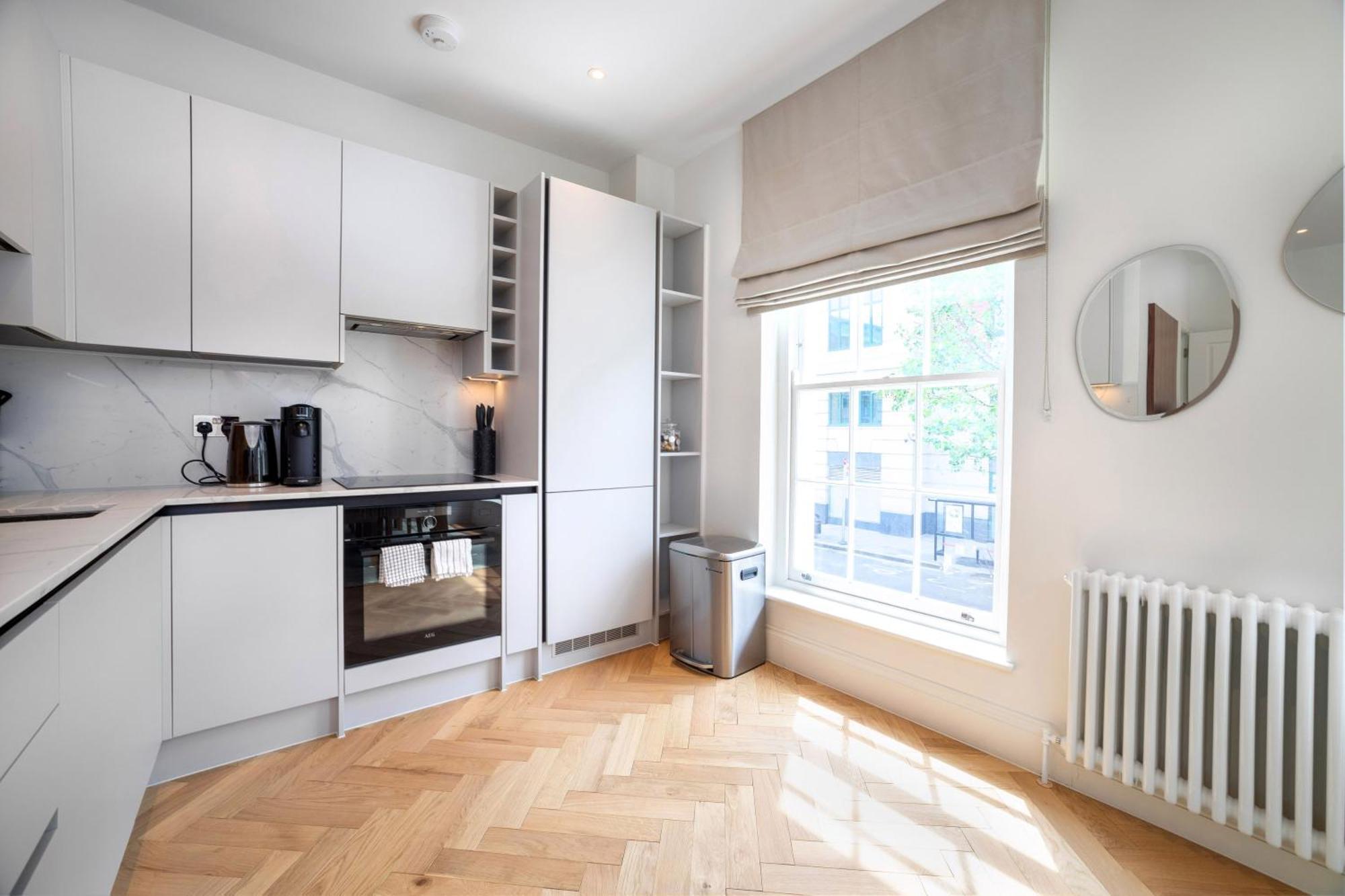 3 Bedroom Flat With Terrace In Apartamento