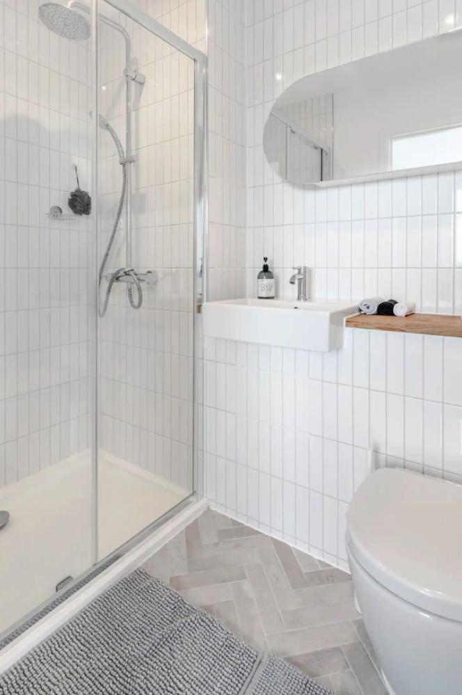 A Modern Lavish En-suite Bedroom
