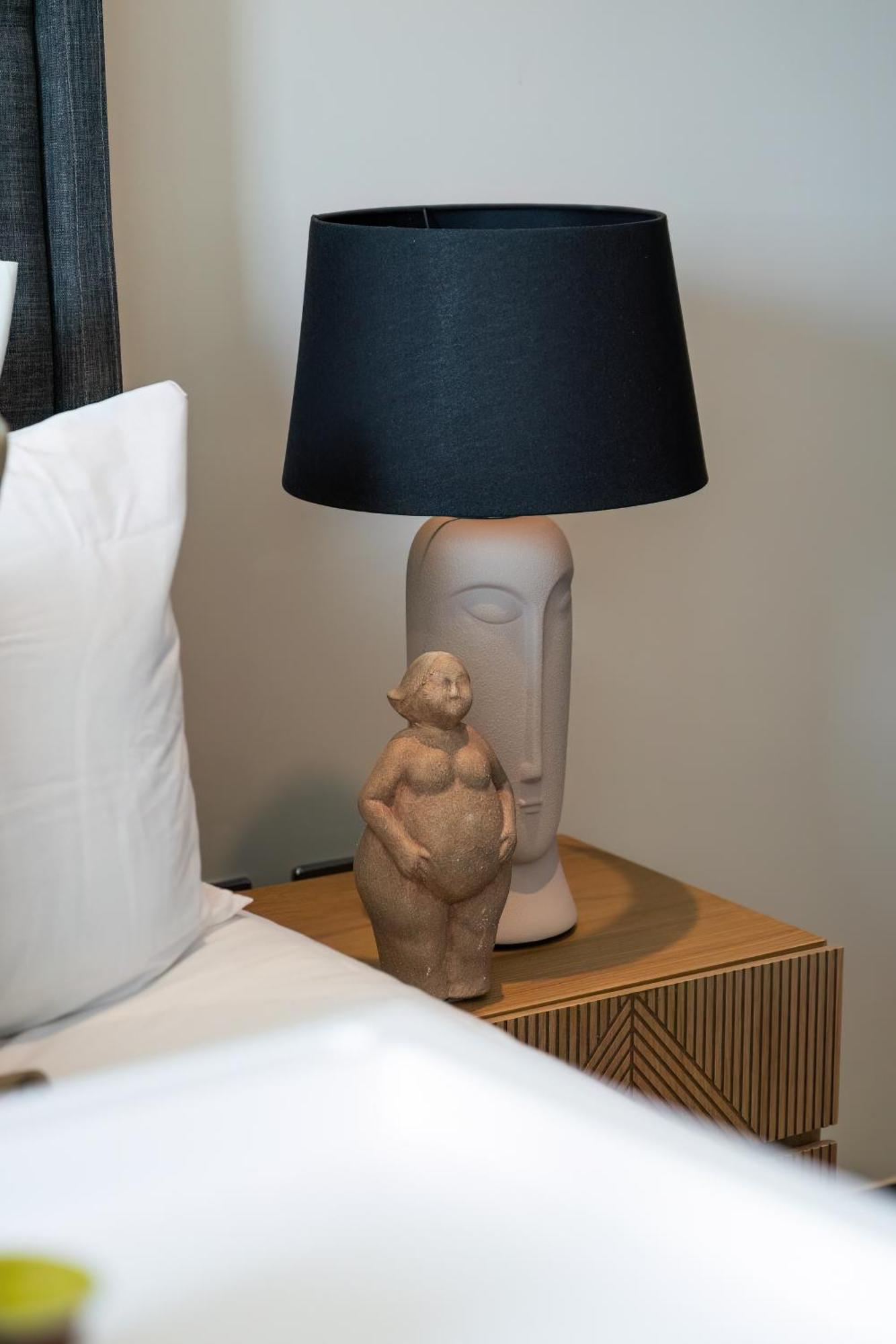 Livestay-stunning With Private Balcony & River Views Apartment