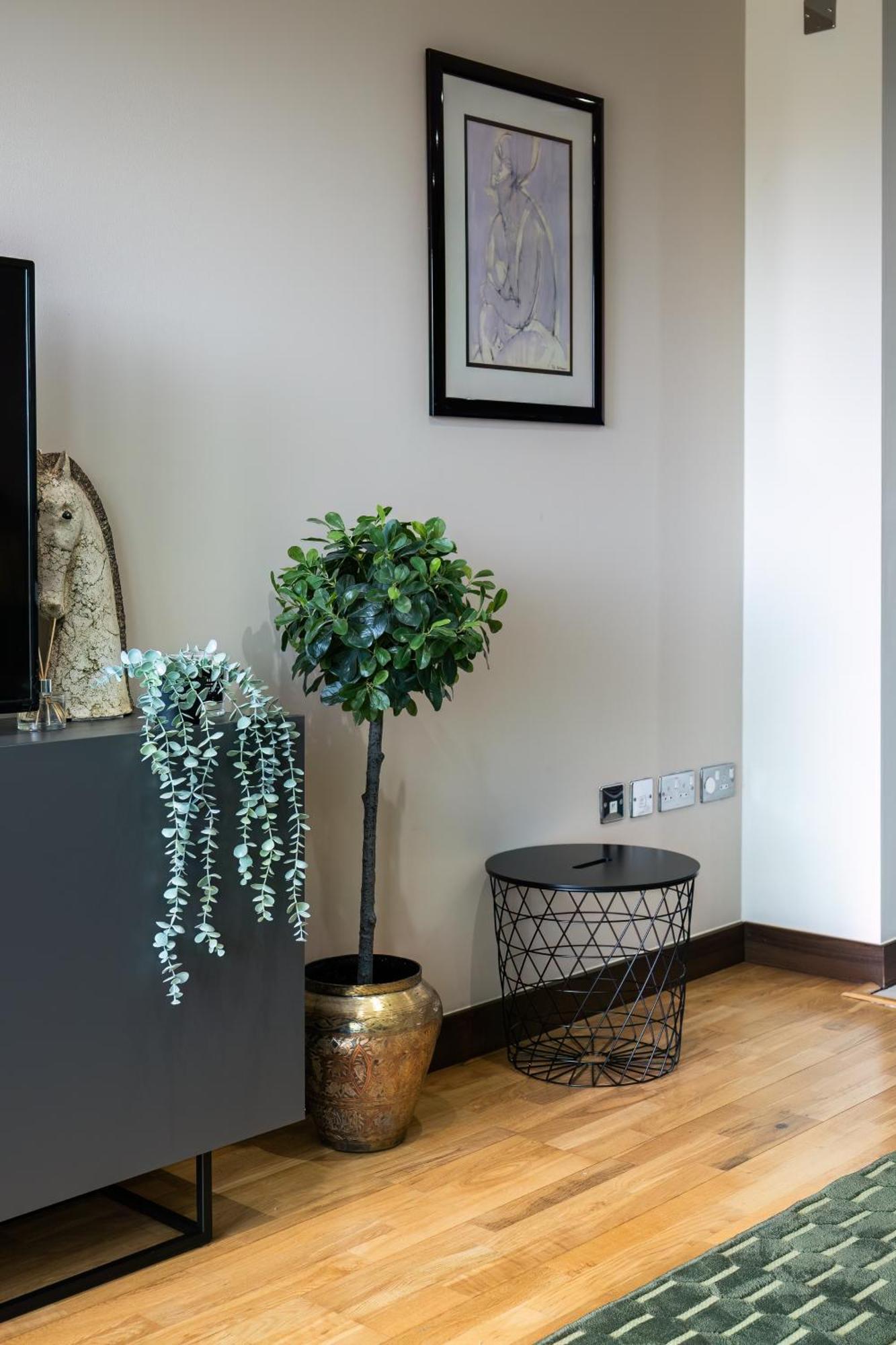 Livestay-stunning With Private Balcony & River Views *