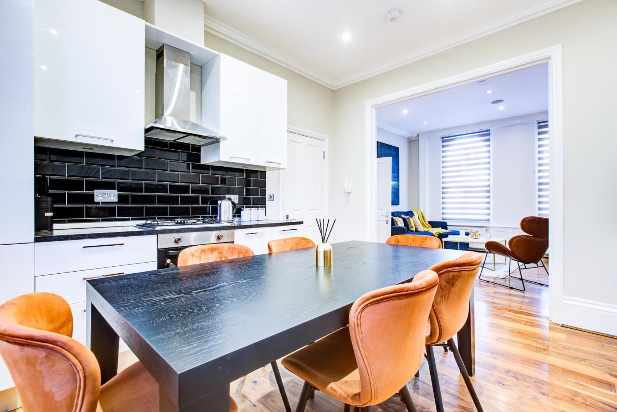 Hybrid Resi - Battersea Near Power Station London