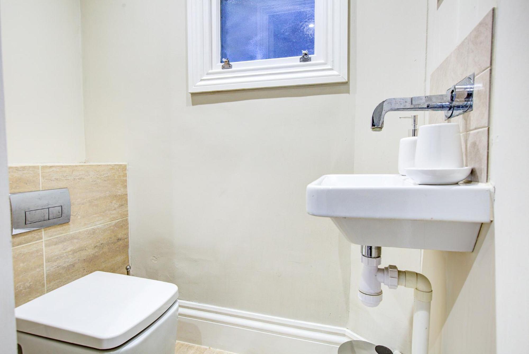 Hybrid Resi - Battersea Near Power Station London