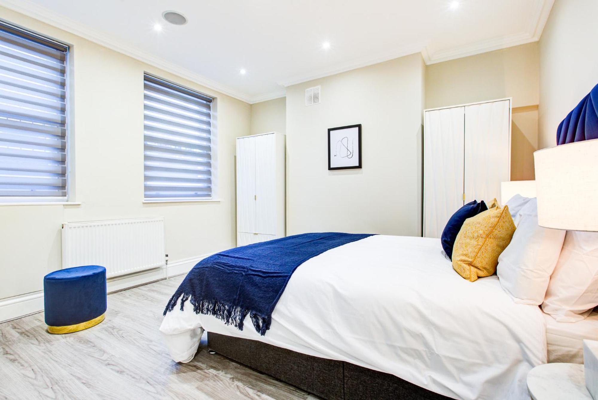 Hybrid Resi - Battersea Near Power Station Apartment London
