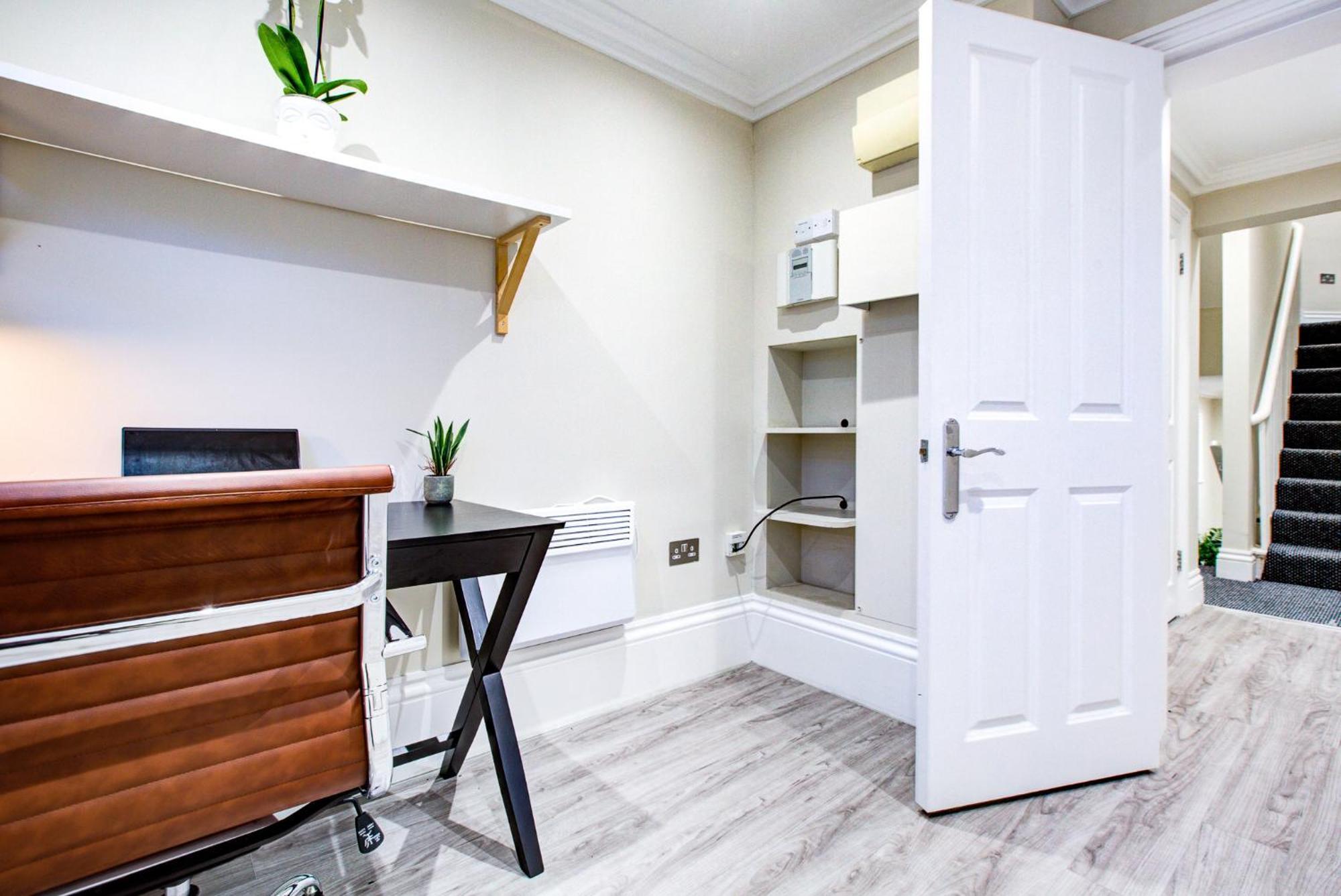 Apartment Hybrid Resi - Battersea Near Power Station London
