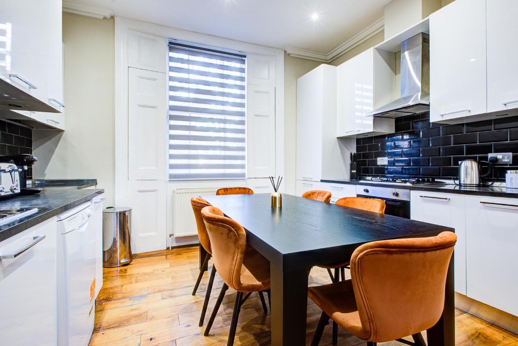 Hybrid Resi - Battersea Near Power Station * London