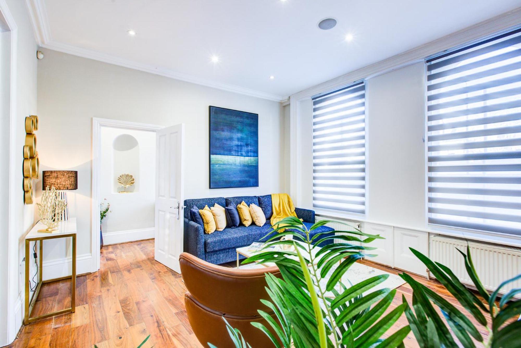 Hybrid Resi - Battersea Near Power Station Apartment