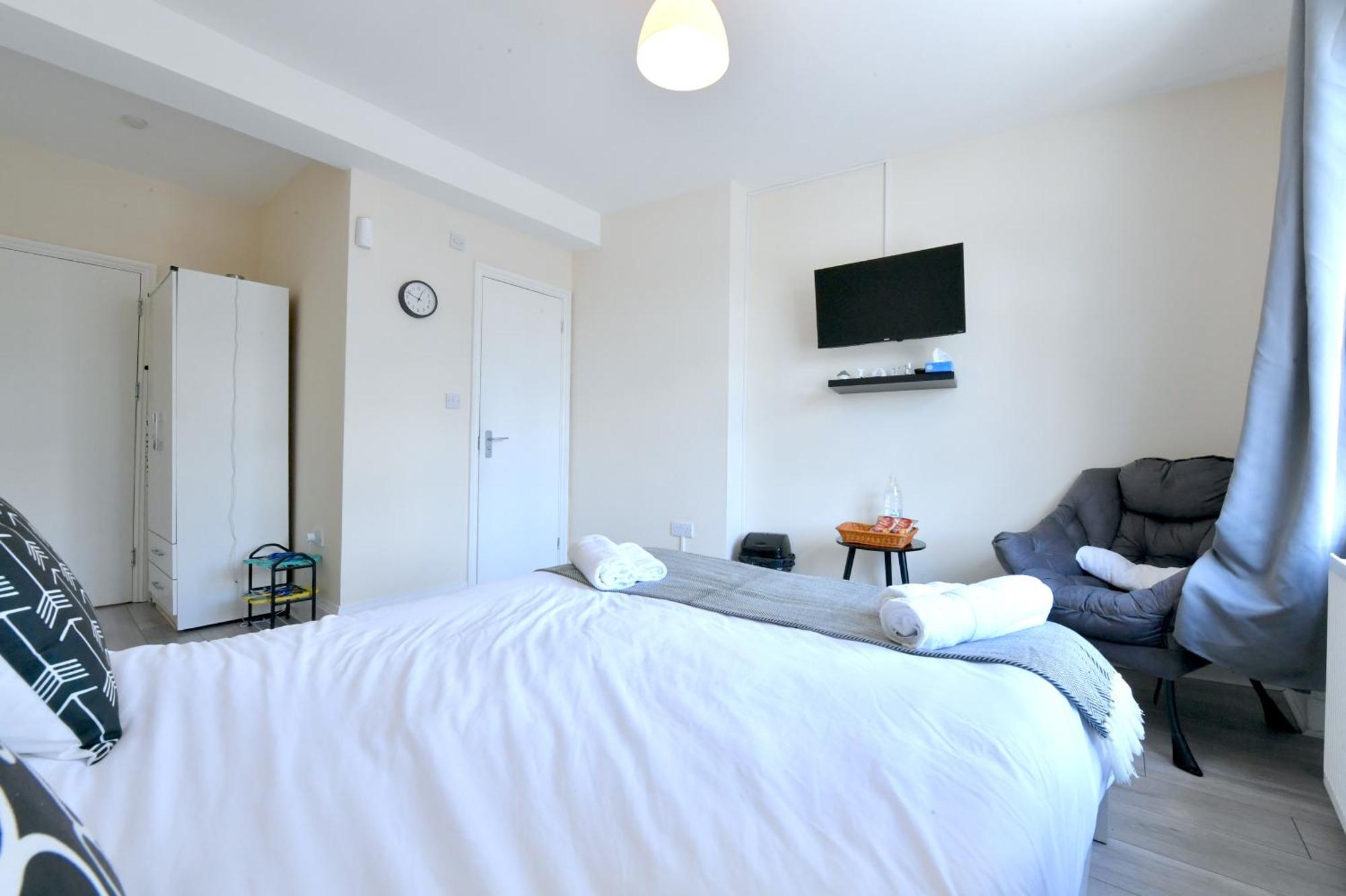 Apartment Near Seven Sisters London