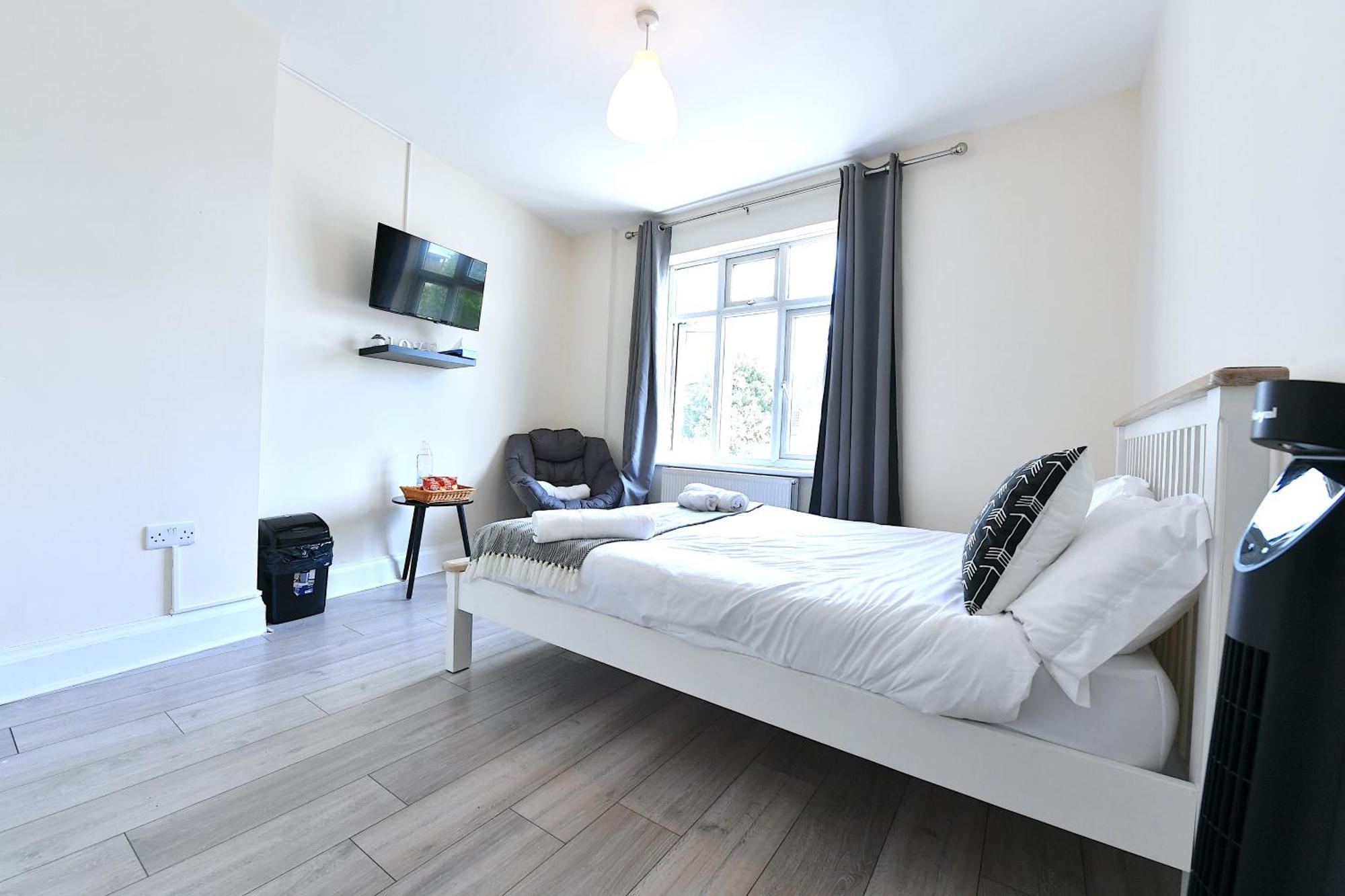 Apartment Near Seven Sisters *