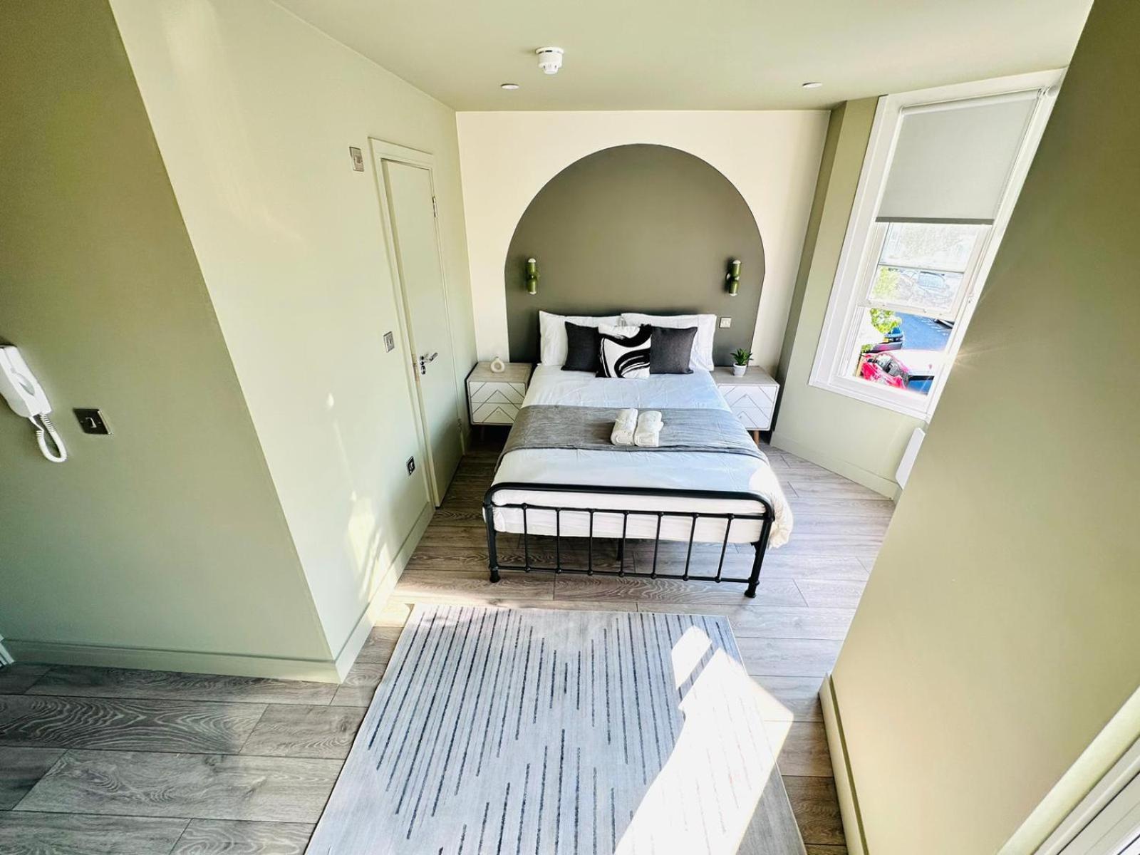 Aparthotel Boutique Ensuite Like *