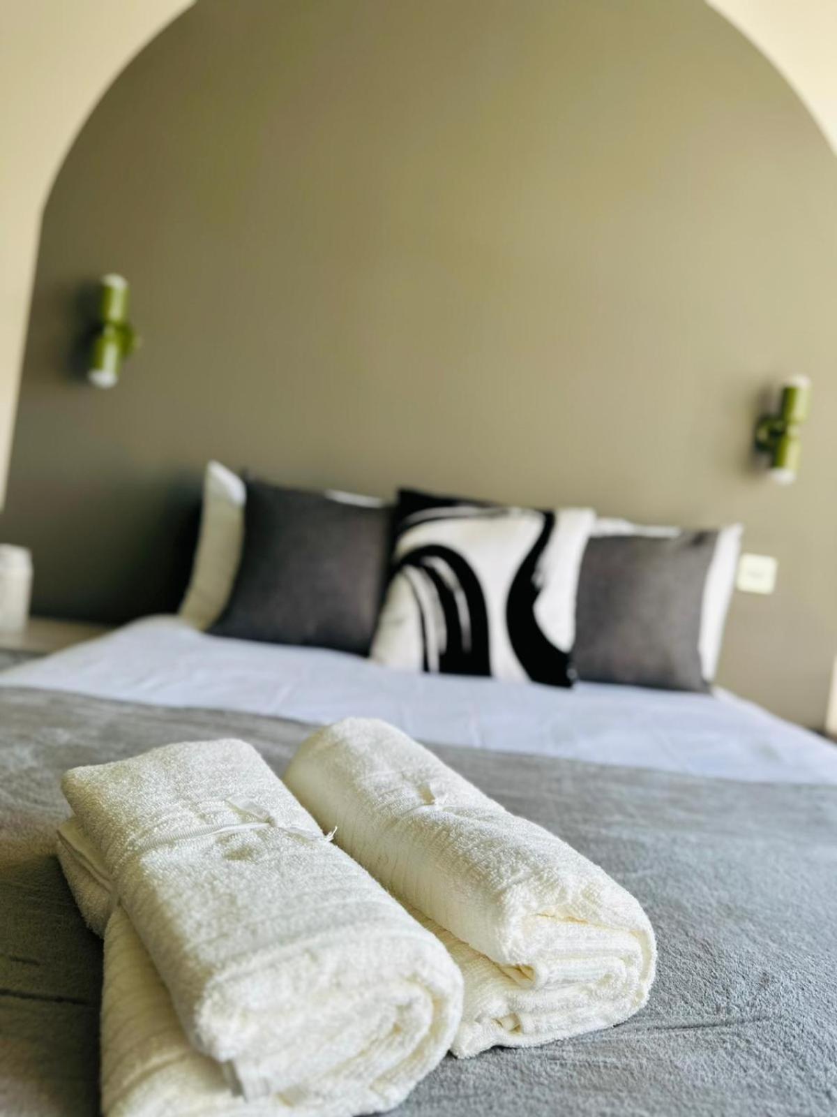 Aparthotel Boutique Ensuite Like *