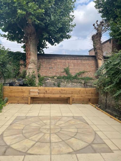 West Stunning Garden Flat - Period Features Apartment