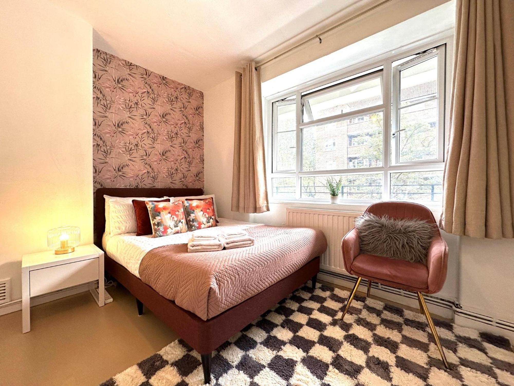 Charming 2-bed Flat With Balcony Close To White Westfield Apartamento Londres