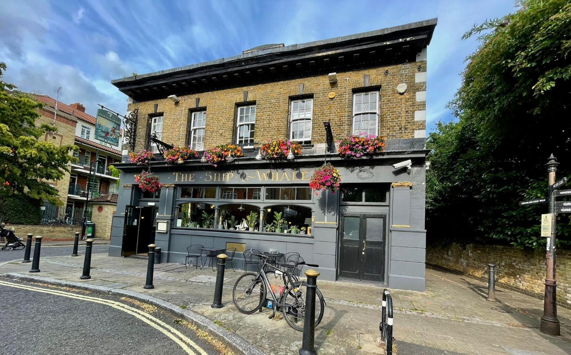 Riverside 3br With Easy Transport 20mins To Centre Apartment *