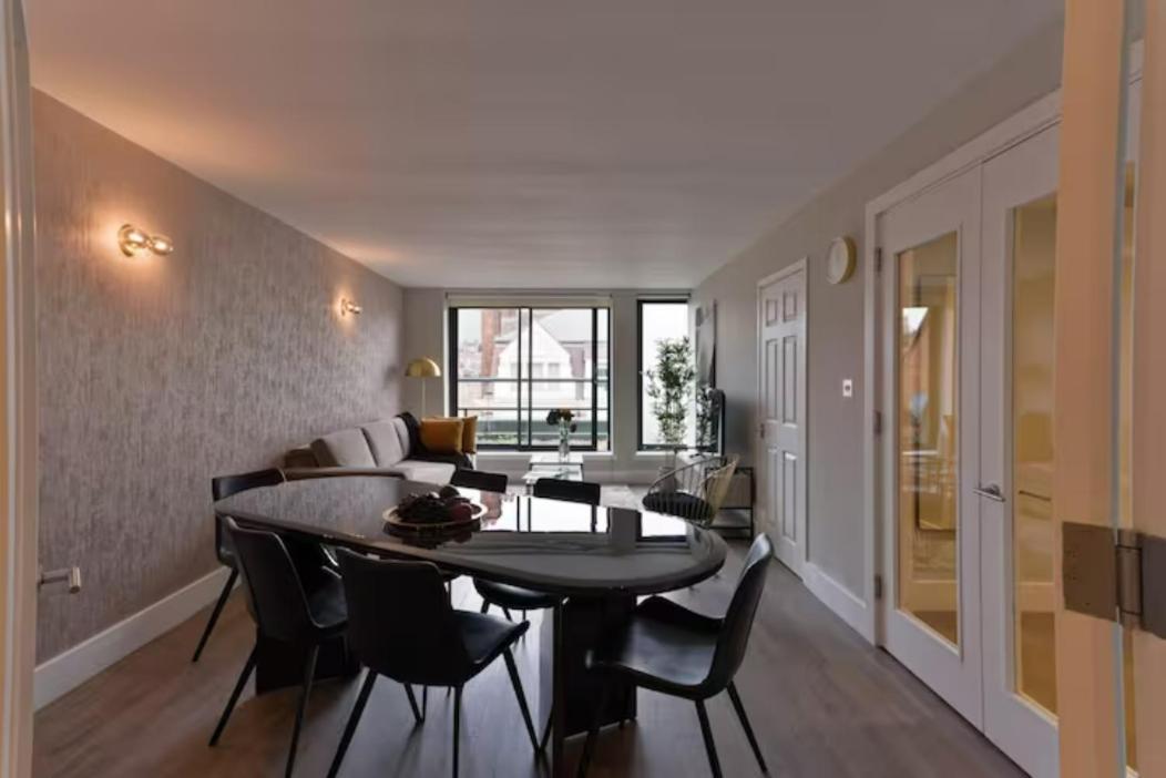 Oxford Street Fitzrovia Apartment