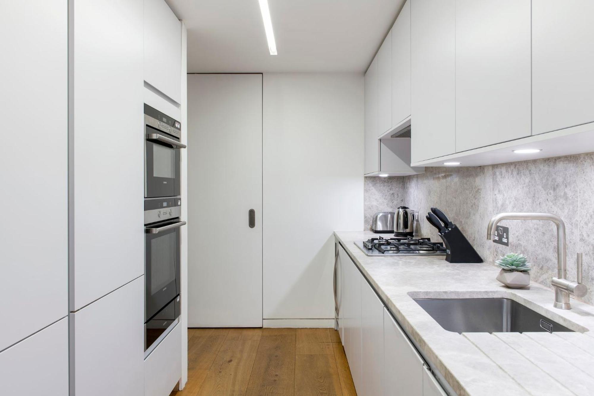 Cove Arne Street Apartment *