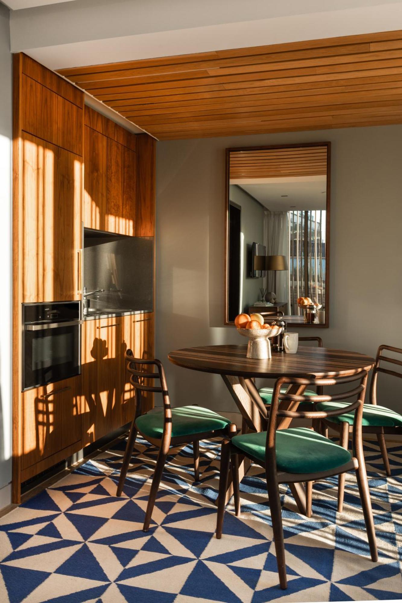 Aparthotel Native Bankside 4*