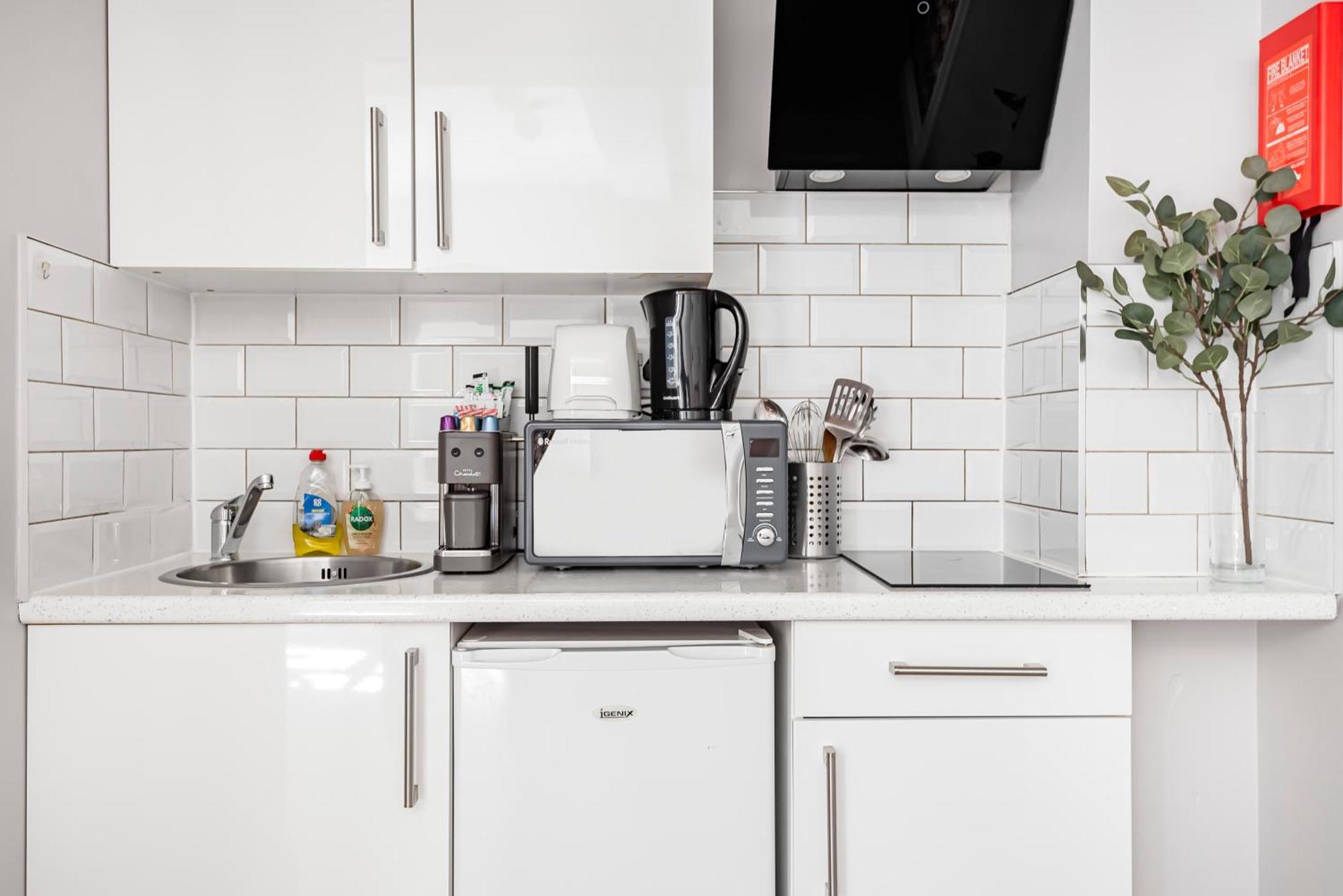 Euston Apartment *
