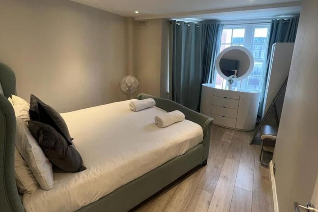 Stunning 3 Bedroom In London