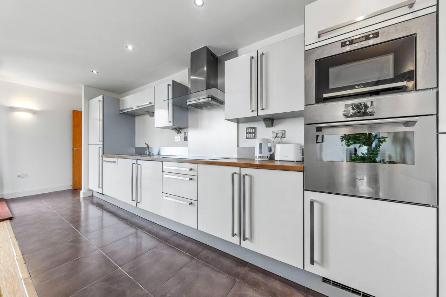 Lovely & Cosy 2 Beds Skyline View Apartamento *