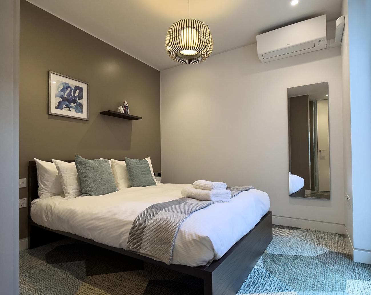 Apartment Mirabilis - Bayham Street London