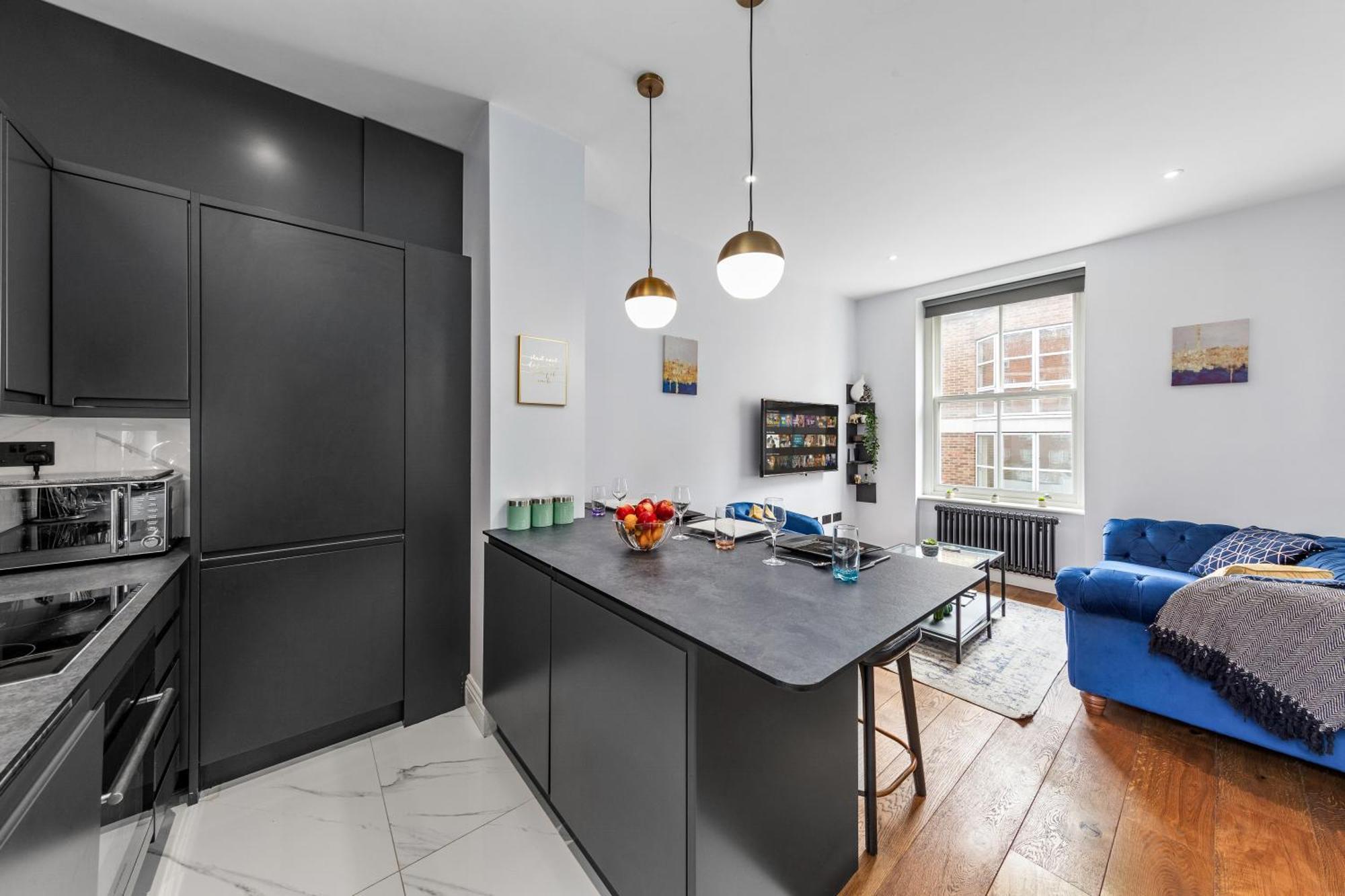 Apartment Stylish 2 Bedroom In Westminster Sleeps 5 With Ac London