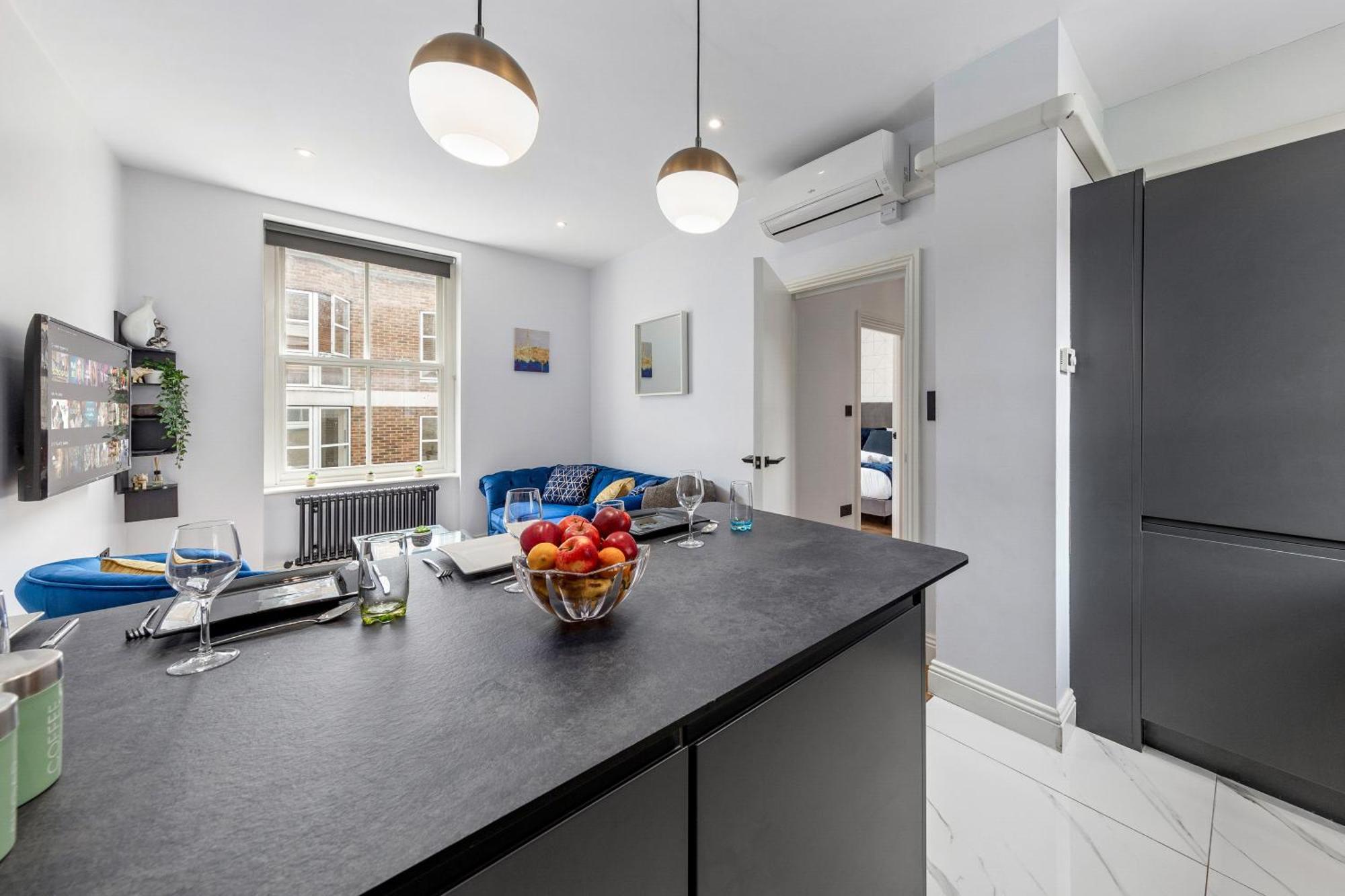 Stylish 2 Bedroom In Westminster Sleeps 5 With Ac Apartment London