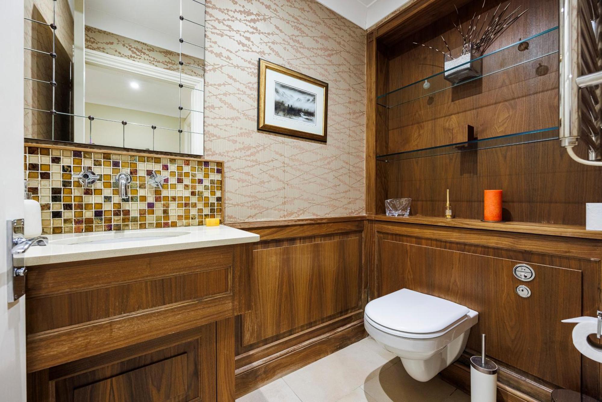 Hyde Park Hideaway Sleeps 6 London