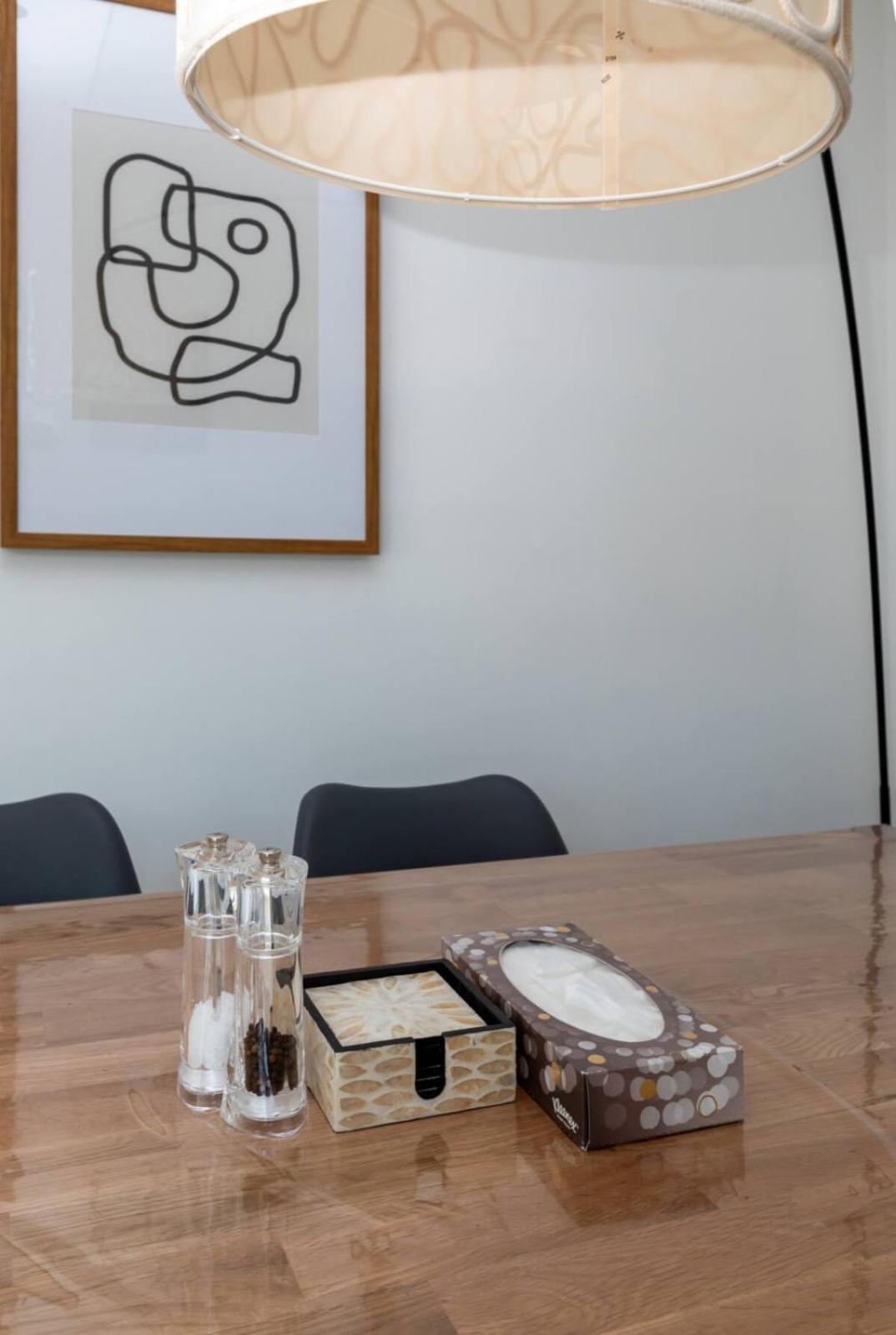 Spacious & Welcoming 4bd House - Kennington Apartment *