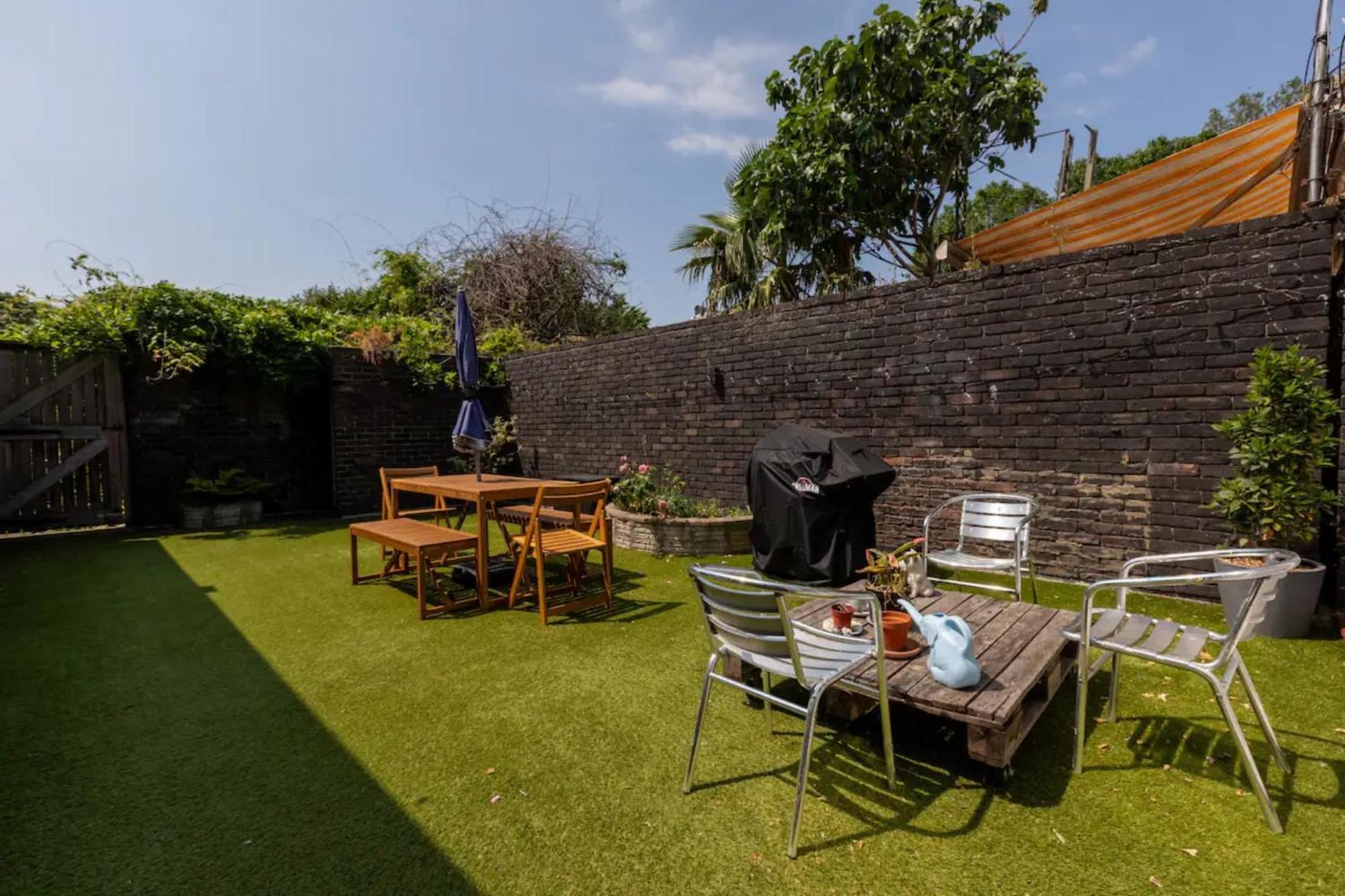 Spacious & Welcoming 4bd House - Kennington *