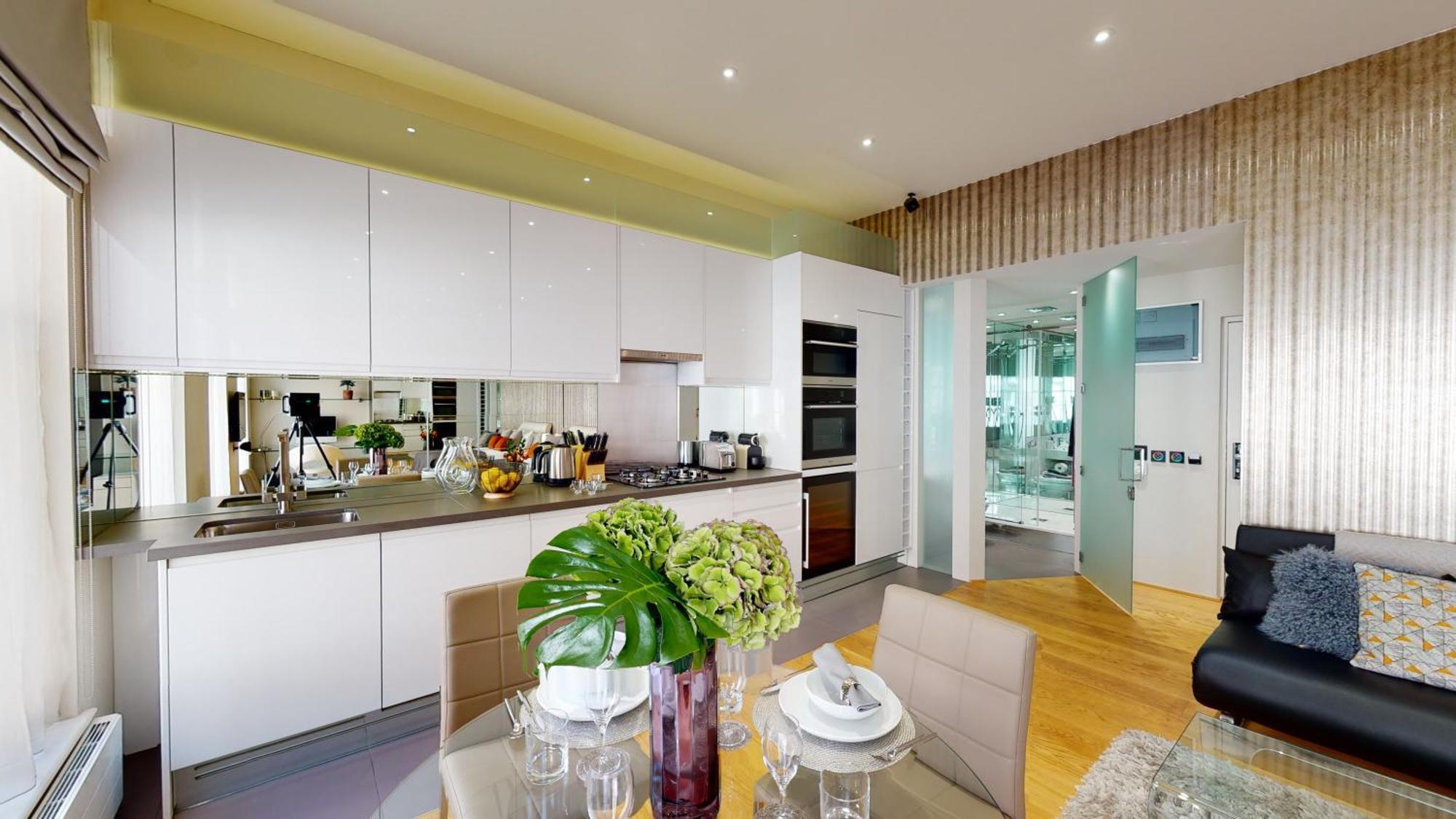 The Harrington - Gloucester Road - 3 Harrington Gardens Apartment