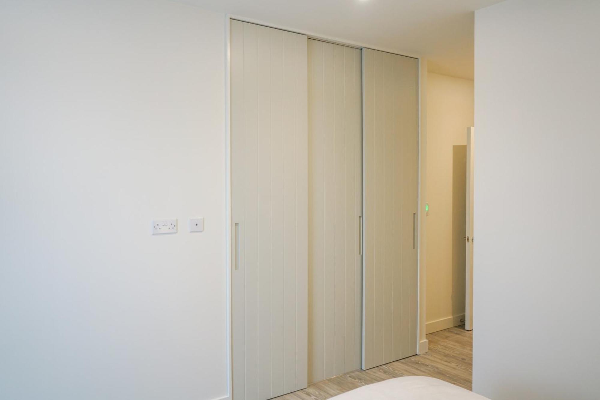 Aparthotel One And Two Bedroom At Coppermaker Square In Lively Stratford
