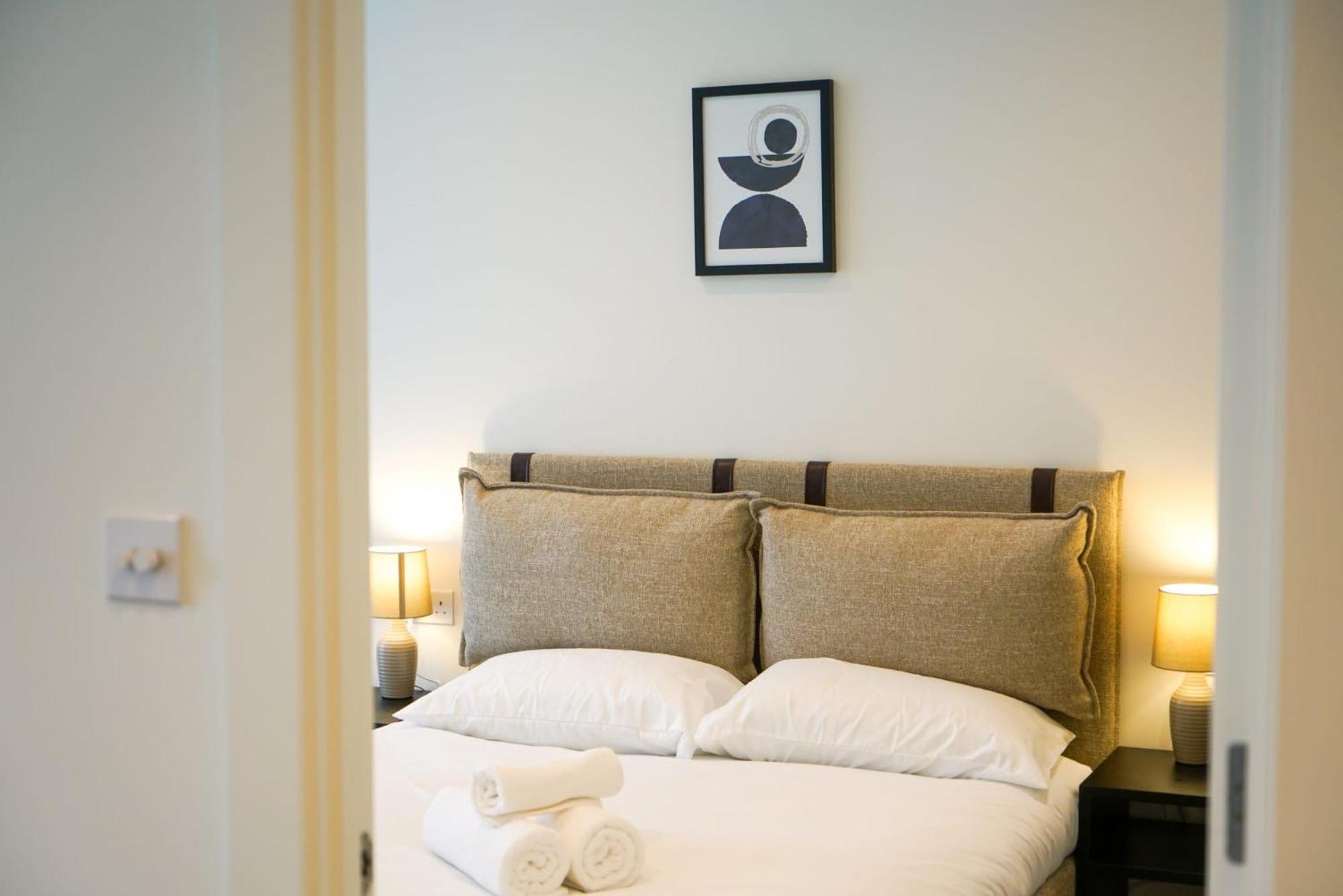 Aparthotel One And Two Bedroom At Coppermaker Square In Lively Stratford Londres