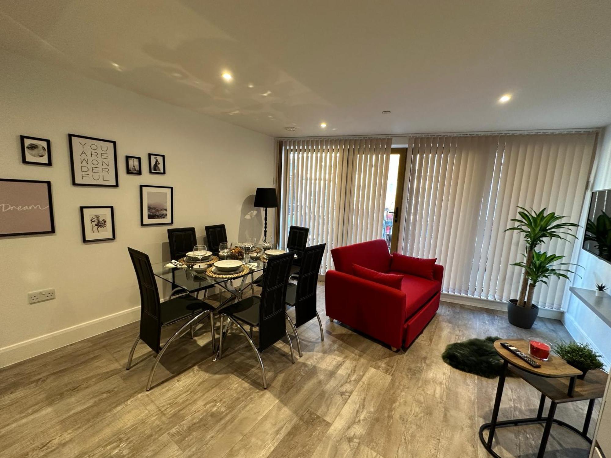 Luxury 2 Bedrooms - 2 Bathrooms - F5 *