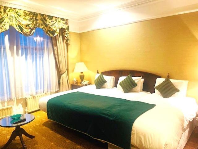 Hotel The Colonnade London