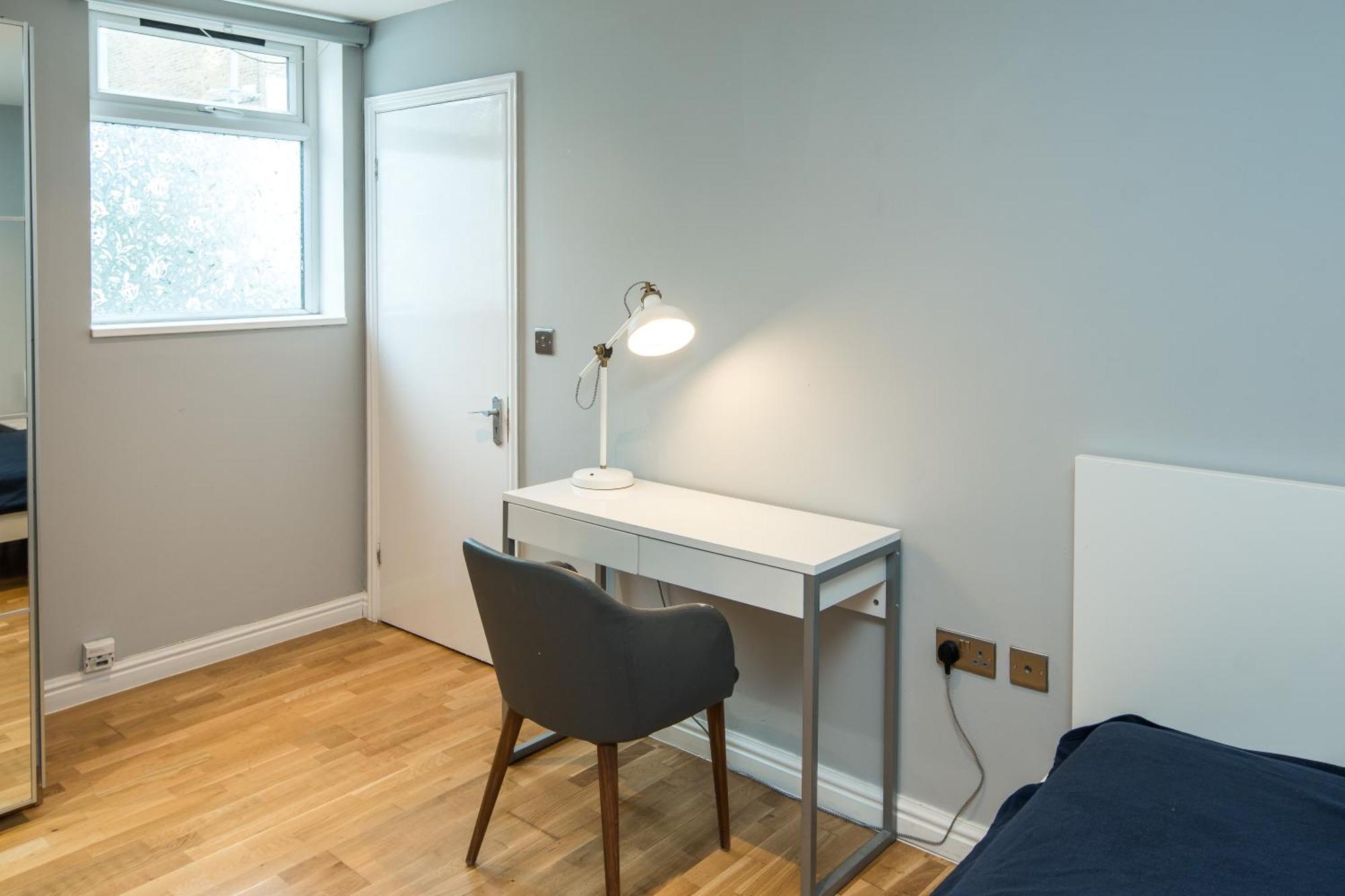 Cosy 2-beds, Shepherd Bush * Londres