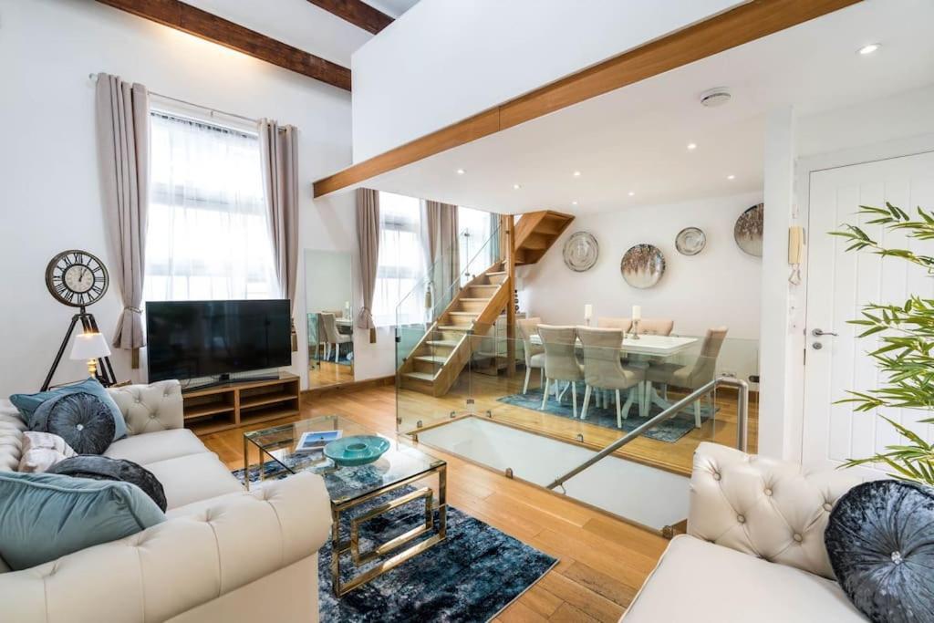 Harrods 4br 6bed House Ac