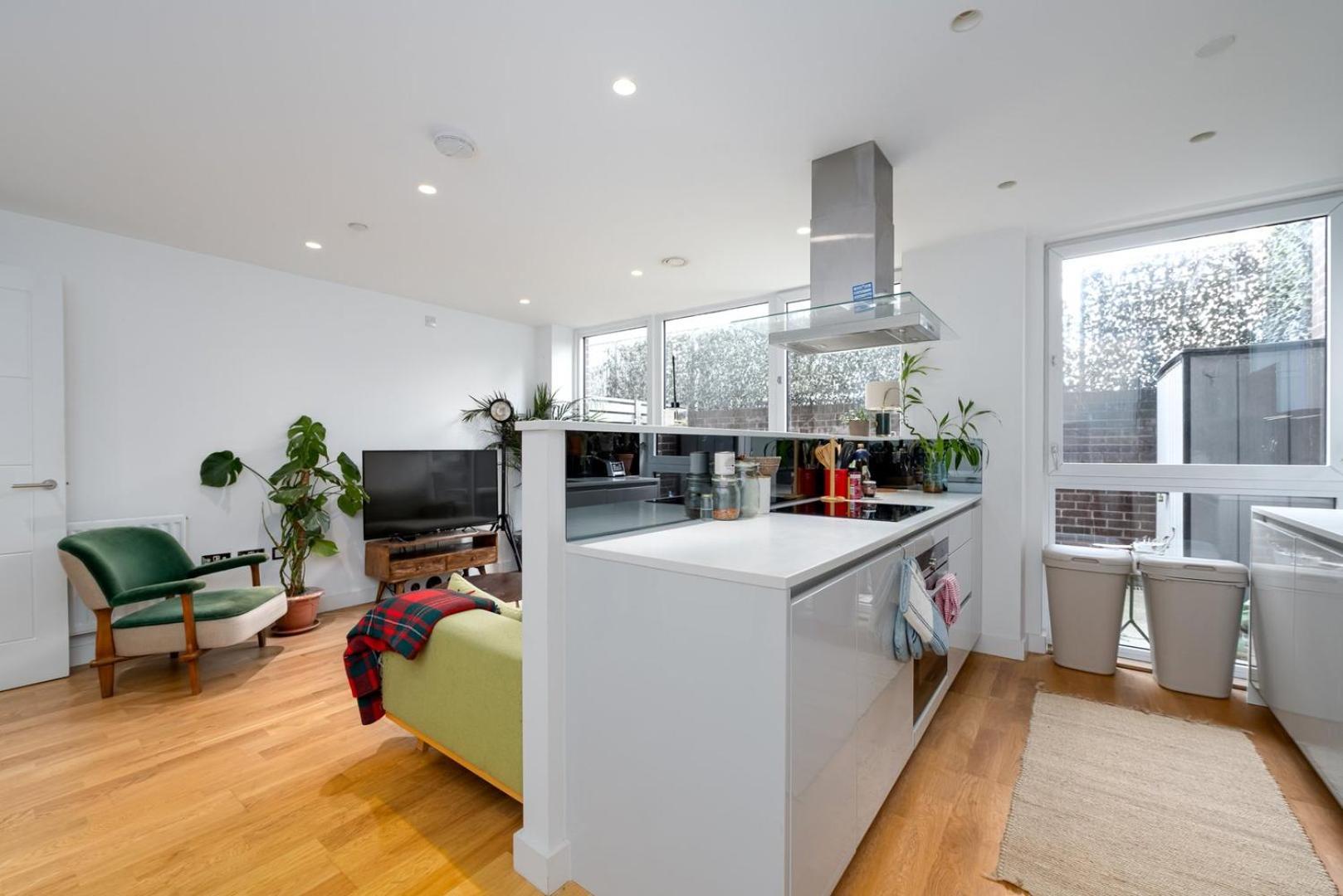 Apartment Guestready - Modern With Garden London