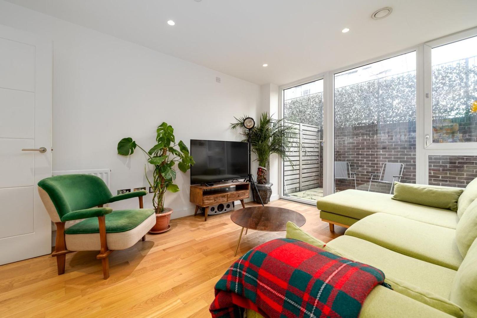 Guestready - Modern With Garden * London