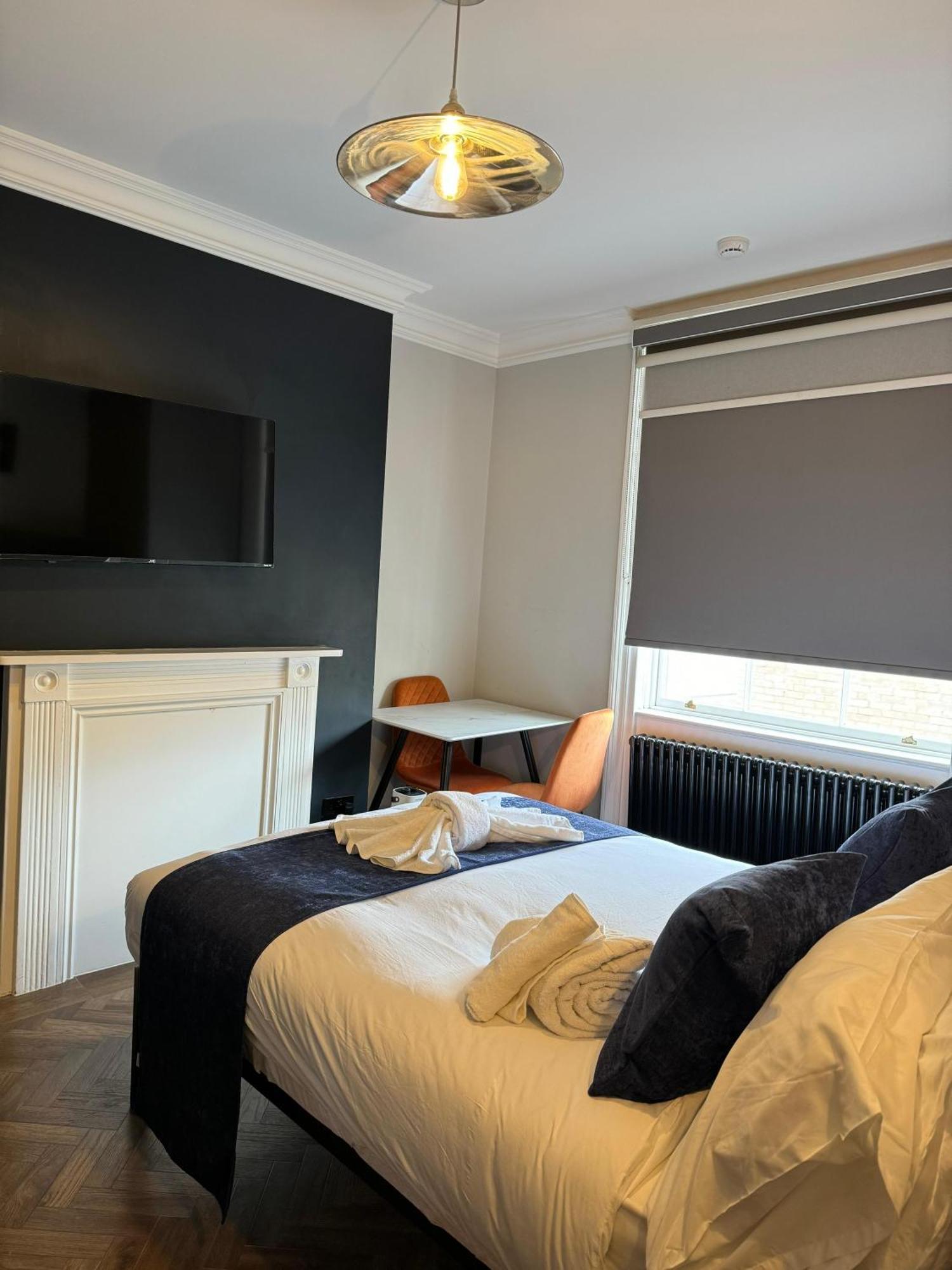 Imperial York Street Apartment
