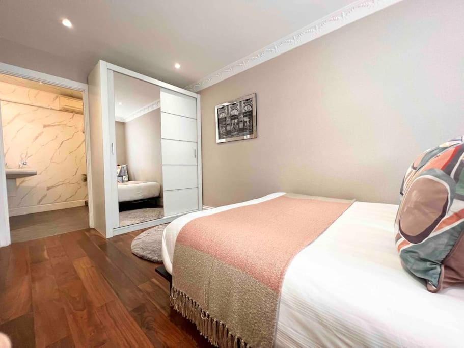 Harrods 4br 6bed House Ac Apartment