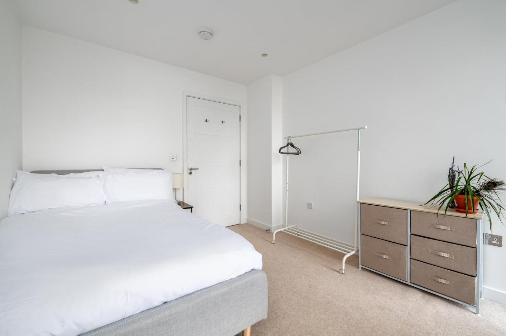 Apartment Guestready - Modern With Garden London