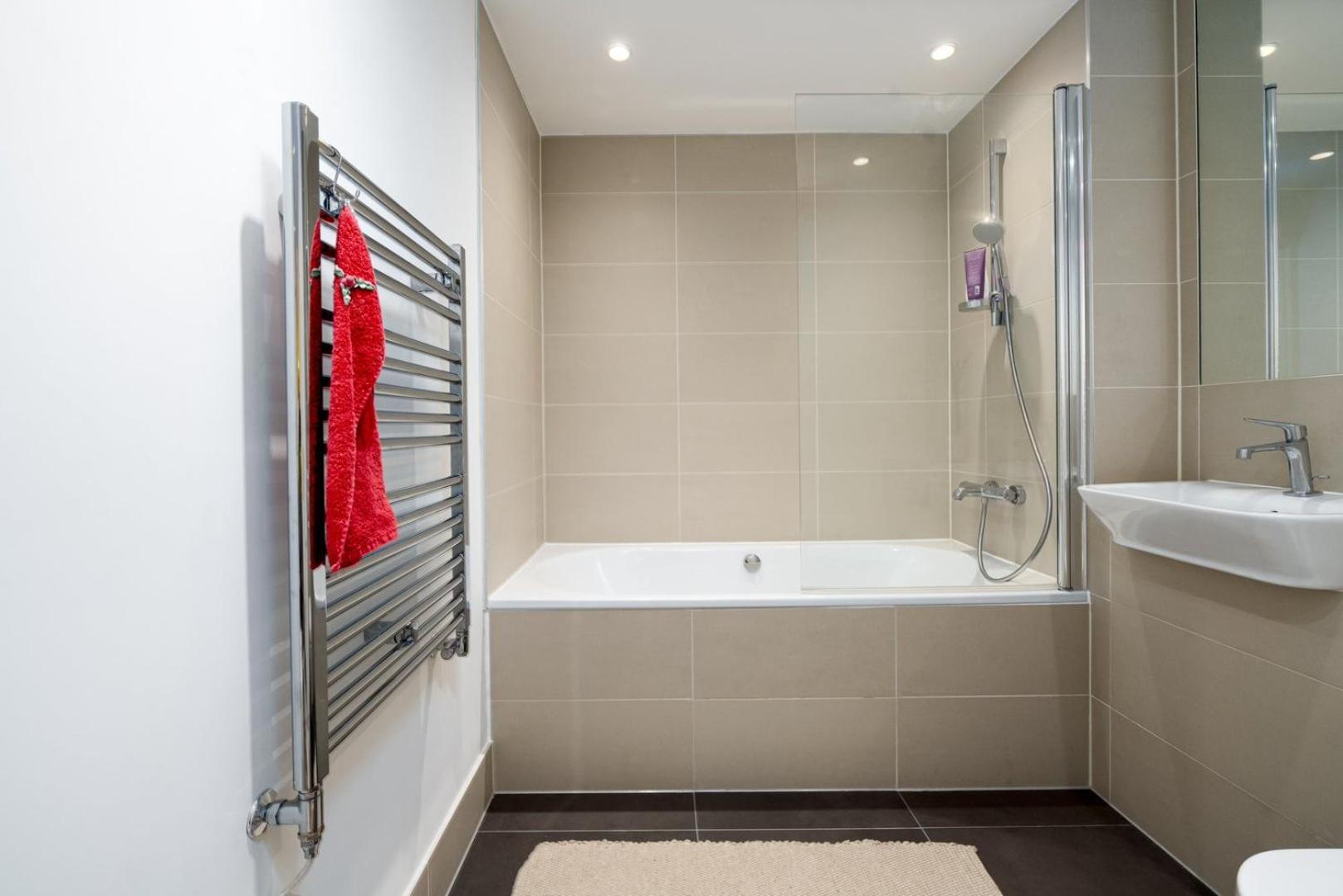 Guestready - Modern With Garden