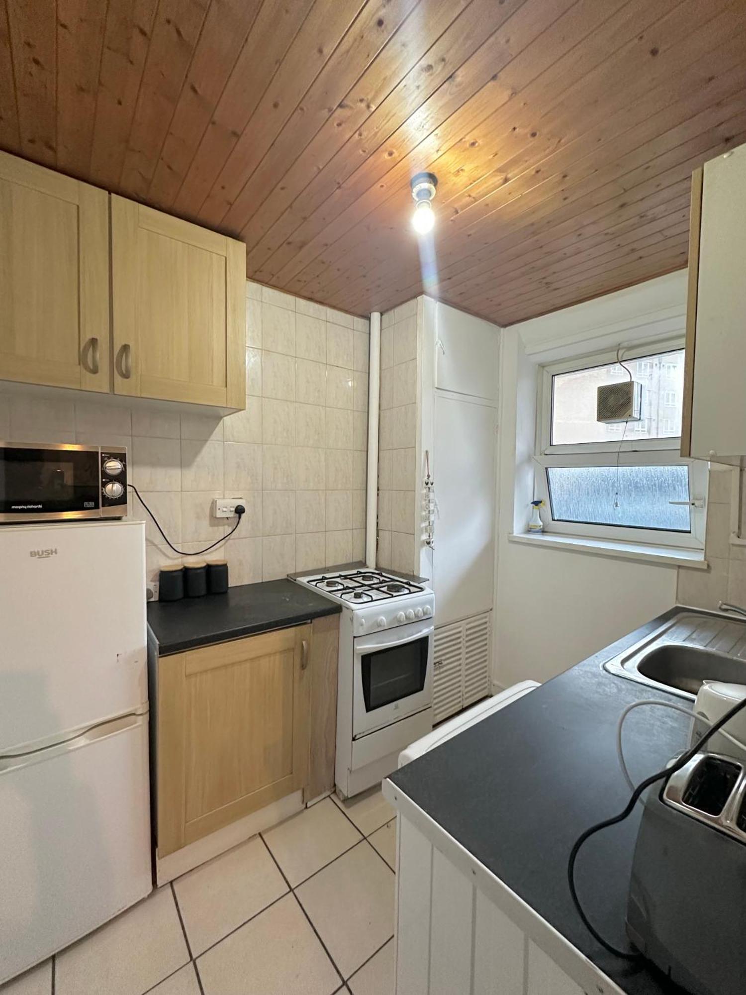 1 Bedroom Flat In Whitechapel, Apartment
