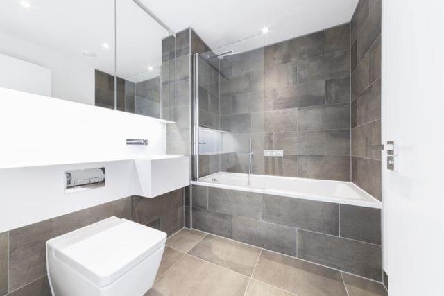 Spitafields 2 Bed Shoreditch Apartment *