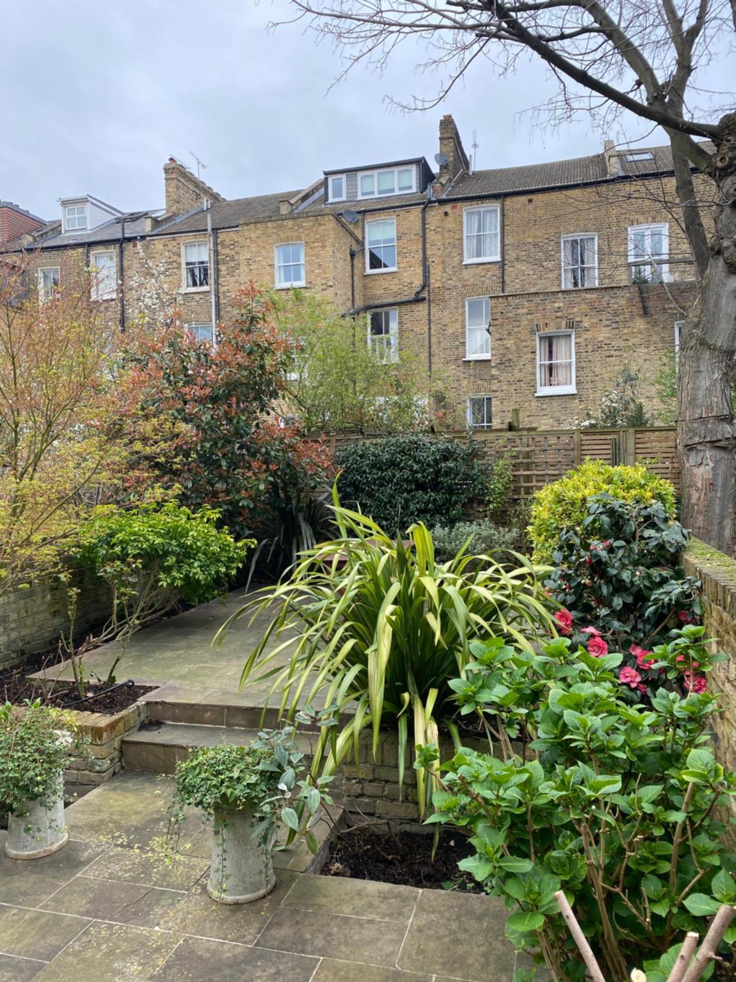Stylish Garden Flat
