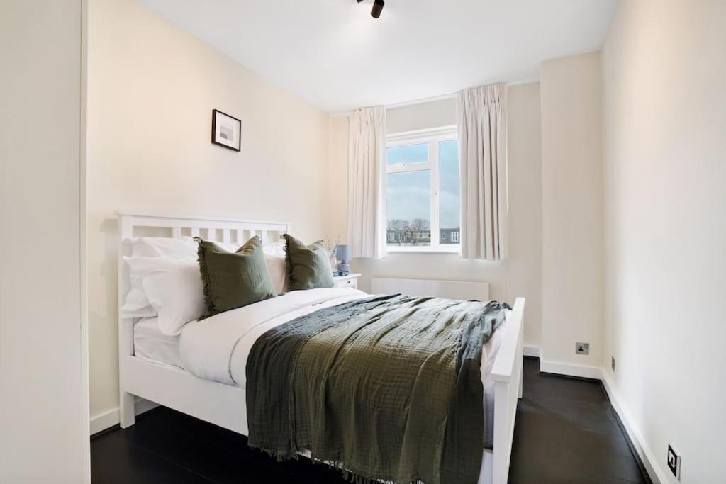 Apartment The Camden Bright & Beautiful 2-bed Retreat London