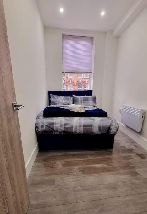 Apartment 2 Bed Cosy Flat Close To Bus & Tube Station