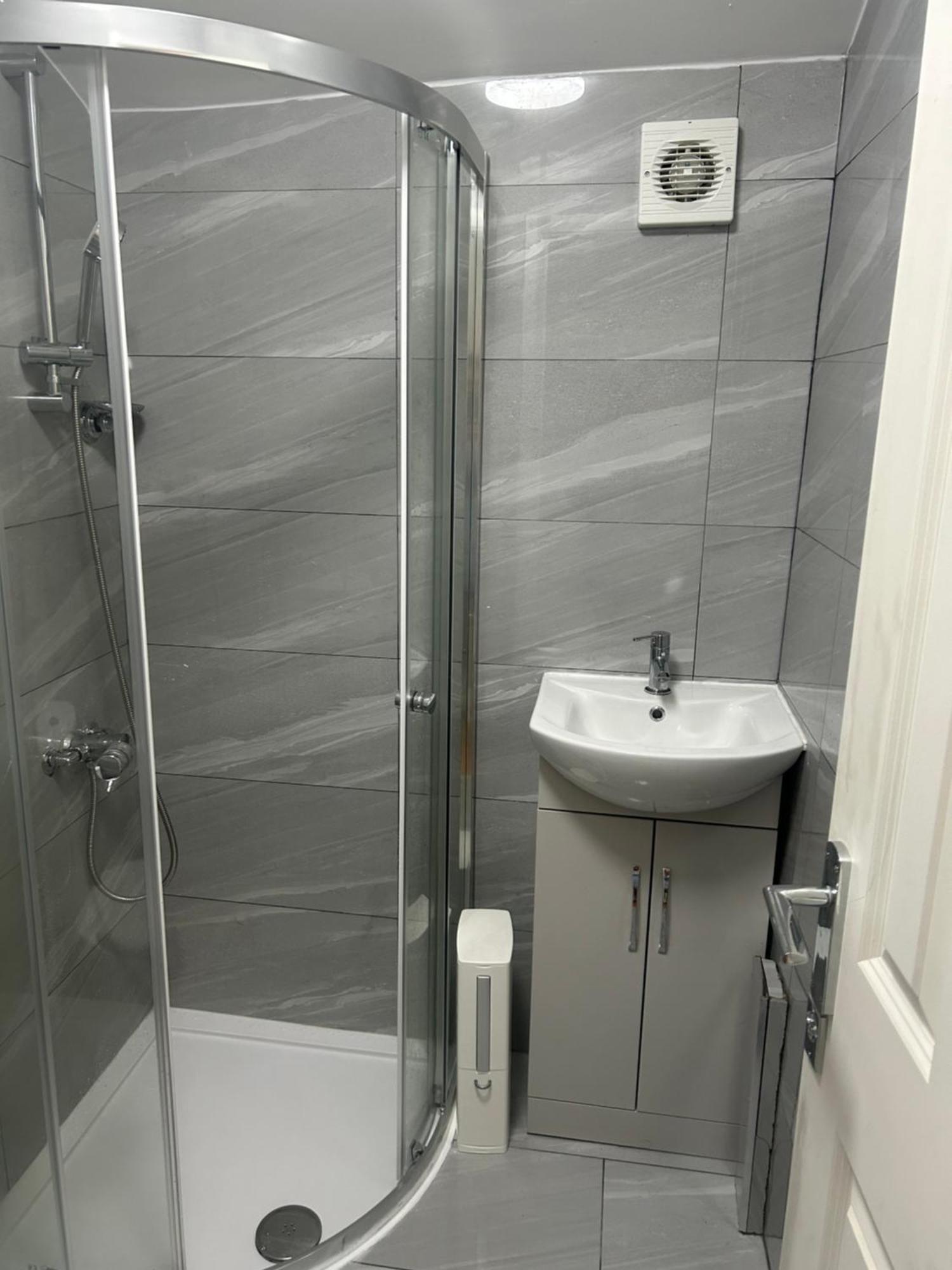 London Holiday Home Guest house London