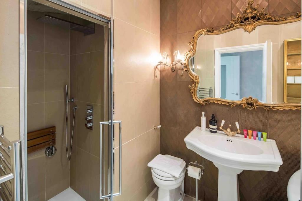 Apartment Central Harrods Super King 1br 2bed Ac London