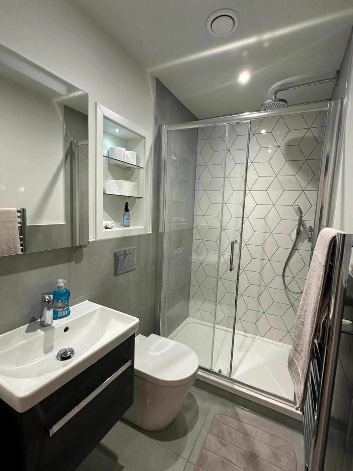 Luxury Capella Court Apartment London